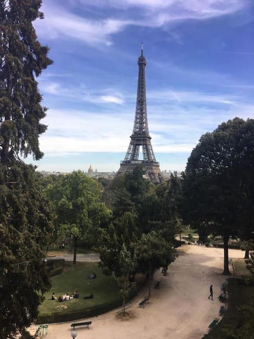 Ferienwohnung Eiffel Tower Paris Exterior foto